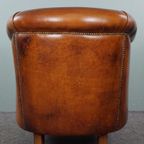 Schapenleren Clubfauteuil Met Een Prachtige Cognac Kleur thumbnail 6