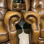 2 X Engelse Chesterfield Fauteuils Suzanne Tabacco Bruin Leer thumbnail 8