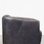 Zwarte Rundleren Aviator Fauteuil Met Een Strak Design En Een Leuke Vormgeving thumbnail 10