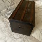 Een Houten Hutkoffer/ Reiskist Oftewel "steamer Trunk", Ca. 1900 thumbnail 3