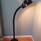 Grote 70's Zwarte Leeslamp / Staande Lamp Met Opengewerkte Kap. thumbnail 11