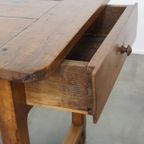 Zeer Mooie Antieke Franse Eettafel Van Vruchtenbomen Hout Met 3 Lades Uit Eind 18e Eeuw thumbnail 5