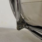 Leolux Fauteuil, Draaistoel Met Wit Lederen Bekleding, Jaren 60 thumbnail 21