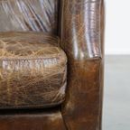 Statige En Comfortabele Generfde Rundleren Armchair Met Een Tijdloos Design En Een Mooie Kleur thumbnail 3