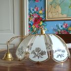 Vintage Hollywood Regency Hanglamp Met Messing En Glazen Bloemenkap – Jaren '80 Eyecatcher thumbnail 5