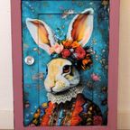 Brocante Roze Nachtkastje Met Konijn thumbnail 5