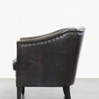 Unieke En Subtiele Zwart/ Grijze Schapenleren Clubfauteuil Met Een Mooi Patina thumbnail 5