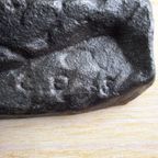 Gietijzeren Plaque Cor Dam Gesigneerd Vulcanus Ijzergieterij thumbnail 7