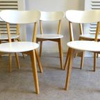 Mooie Set Van 5 Witte Ronde Stoelen thumbnail 3