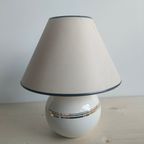 Keramische Lamp Met Kap Nederlands Jaren 80 Wit Met Gouden Randjes thumbnail 4