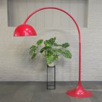 Rode Arc Lamp Met Ovalen Tulip Voet - Italië Jaren 70 thumbnail 2