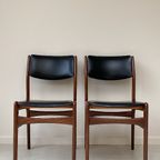 Vintage Houten Stoelen Met Zwart Skai Leer thumbnail 6