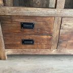 Unieke Kast Van Gerecycled Elmhout – Stoer, Robuust En Karaktervol thumbnail 4
