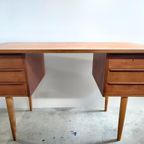 Bureau thumbnail 2