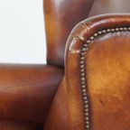 Comfortabele Vintage Engelse Stijl Schapenleren Oorfauteuil Met Een Prachtige Warme Kleurstelling thumbnail 15