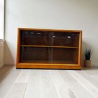 Vintage Lage Vitrinekast / Mini Dressoir / Tvkastje thumbnail 5