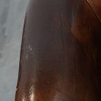 Correct Afgewerkte Stoere Cognac-Kleurige Schapenleren Clubfauteuil Met Een Tijdloze Uitstraling thumbnail 8