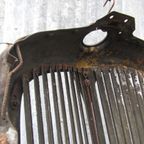 Antieke Radiator Grille Van Oldtimer Rover thumbnail 6