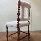 Antieke Houten Spijlenstoel Vs Speels Designobject thumbnail 5