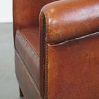 Comfortabele Vintage Schapenleren Clubfauteuil In Engelse Stijl Met Een Mooi Patina thumbnail 2