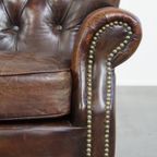Klassieke En Comfortabele Generfde Cognac Kleurige Rundleren Chesterfield Fauteuil/ Armchair thumbnail 8
