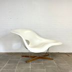 Vitra La Chaise Fauteuil Iconisch Design Van Charles & Ray Eames thumbnail 3