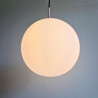 Grote Suspensie In Wit Gesatineerd Opaalglas, Limburg, 1970 thumbnail 4
