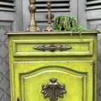 Uniek Hoog Kastje Met Lade In Helder Groen thumbnail 12