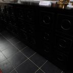 Zwarte Brutalist Dressoir Met 5 Deuren. thumbnail 3