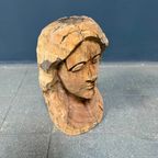 Uit Hout Gesneden Hoofd Van Een Vrouw thumbnail 5
