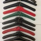 Kleerhangers thumbnail 2