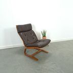 Bruin Leren Fauteuil Met Houten Onderstel Vintage Stoel thumbnail 2