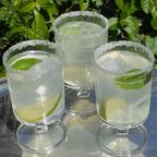 Set Of 4 Vintage French Glasses thumbnail 8