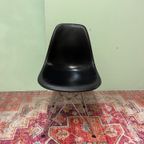 Zwarte Vitra Eames Dsr Kuipstoel Chroom Onderstel thumbnail 6