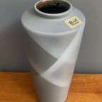 Modernist Vase By Bay Model 690 25 1970s Wgp thumbnail 2