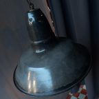 Vintage Metalen Franse Industriele Hanglamp. thumbnail 5