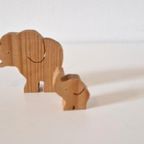 2 Olifant Beeldjes Van Grenen Hout thumbnail 4