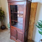 Klassiek Teakhouten Vitrinekast, Servieskast, Buffetkast Afm.94x39 En 190cm Hoog. thumbnail 3
