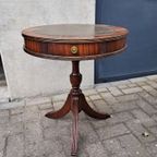 Vintage Bijzettafeltje Met Leder. thumbnail 6