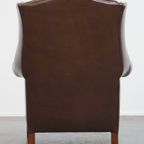Grote, Klassieke Donkerbruine Gladde Rundleren Chesterfield Oorfauteuil In Engelse Stijl thumbnail 9