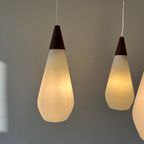 Midcentury Design Hanglamp – Teak, 3X Opaline Glas thumbnail 4