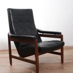 Strakke Vintage Design Fauteuil Zwarte Skai En Teakhout Jaren 60 thumbnail 11