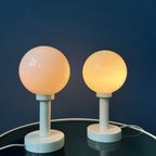 Set (2) Witte Space Age Opaline Glazen Tafellampen thumbnail 5