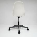 Vitra Eames Bureaustoel, Na 2000 thumbnail 9