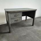 Vintage Industriële Desk / Bureau Acior Met Muntgroen Blad thumbnail 3