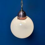 Opaline Glazen Bollamp Met Koperen Armatuur thumbnail 17