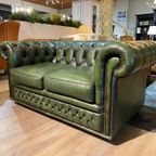 Gave En Stoere Engelse Chesterfield 2-Zits Bank Groen thumbnail 5