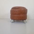 Vintage Mid Century Poef Bruin Met Chroom Poten thumbnail 6
