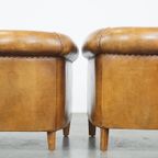 Set Van 2 Cognac-Kleurige, Karaktervolle Vintage Schapenleren Clubfauteuils thumbnail 4