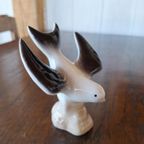 Vintage Beeldje, Porselein Vogel, Zwaluw In Vlucht, Beeld thumbnail 6